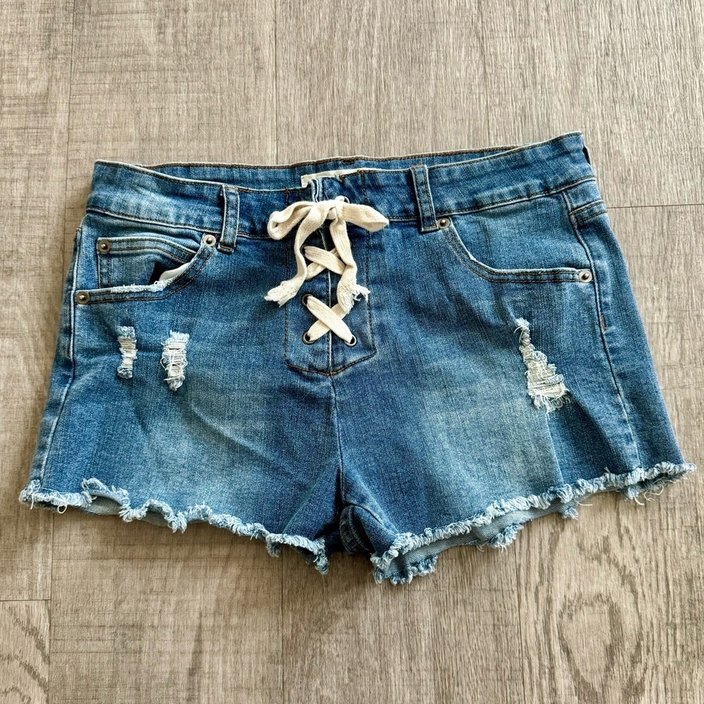 New Ocean Drive Denim Distressed Women's Shorts SZ: 9